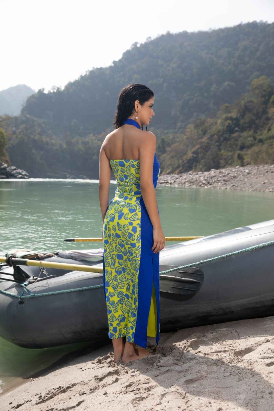 Code White Haya Maxi Dress 3.0 in glass cotton, wooden ring keyhole neckline and side slit - view 3