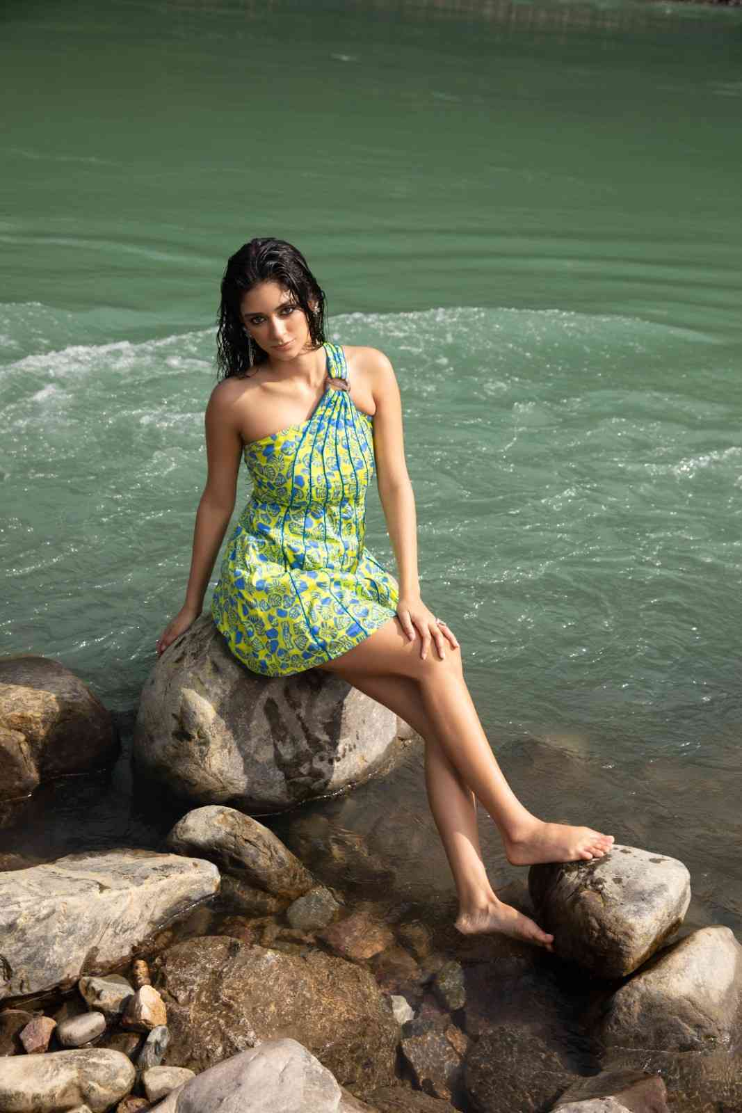 Code White Echo Panel Dress 2.0, structured strapless mini with piped printed panels - view 4